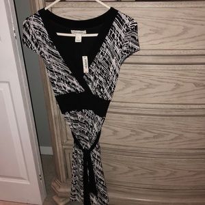 White House Black Market belted dress